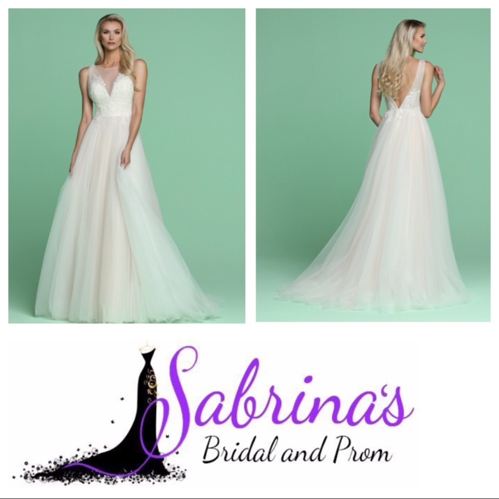 DaVinci   Style 50608  Size 10  Ivory/Blush